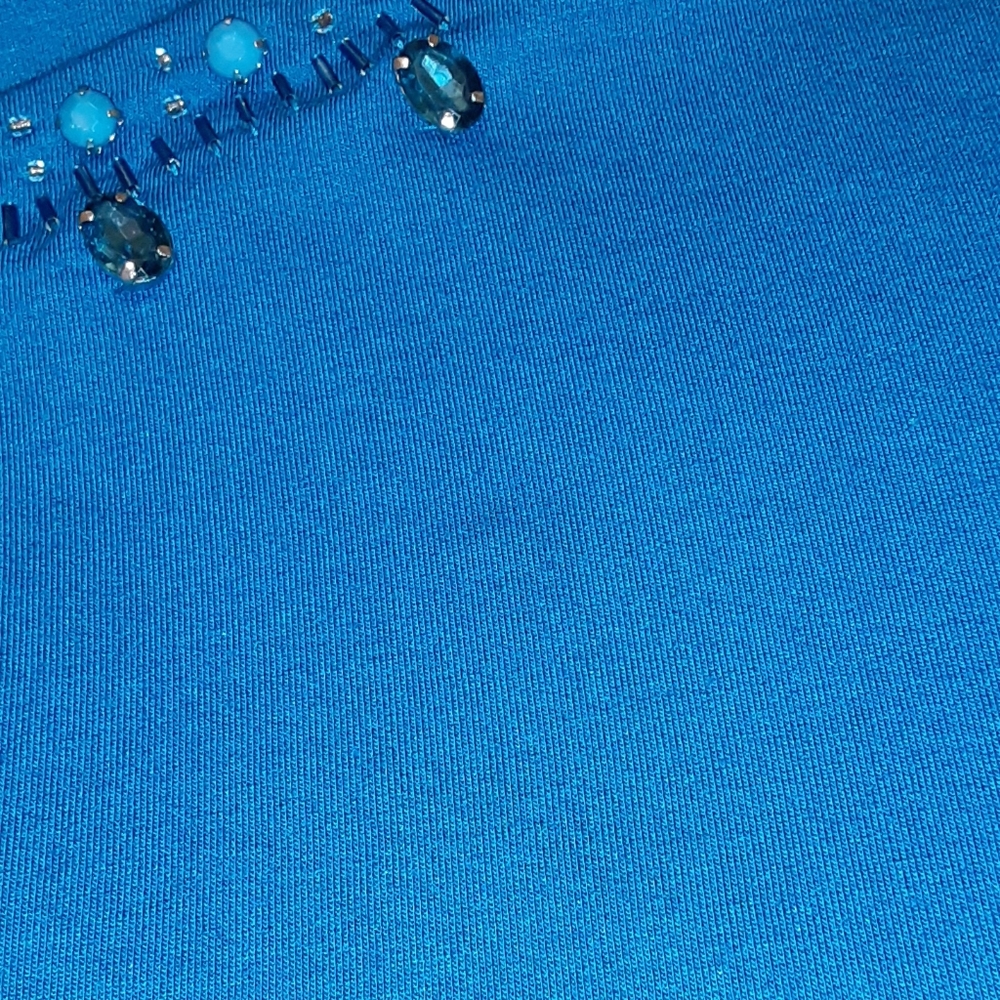 Plus size turquoise beaded blouse - Picture 7 of 7